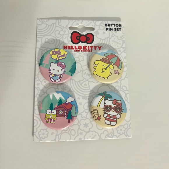 2024 Sanrio Hello Kitty plush & pins mini bundle - Picture 7 of 8